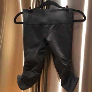 Lululemon grey Capri pants